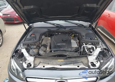 2017 Mercedes-Benz E 300 4Matic из США, поврежденный, VIN WDDZF4KB0HA191202